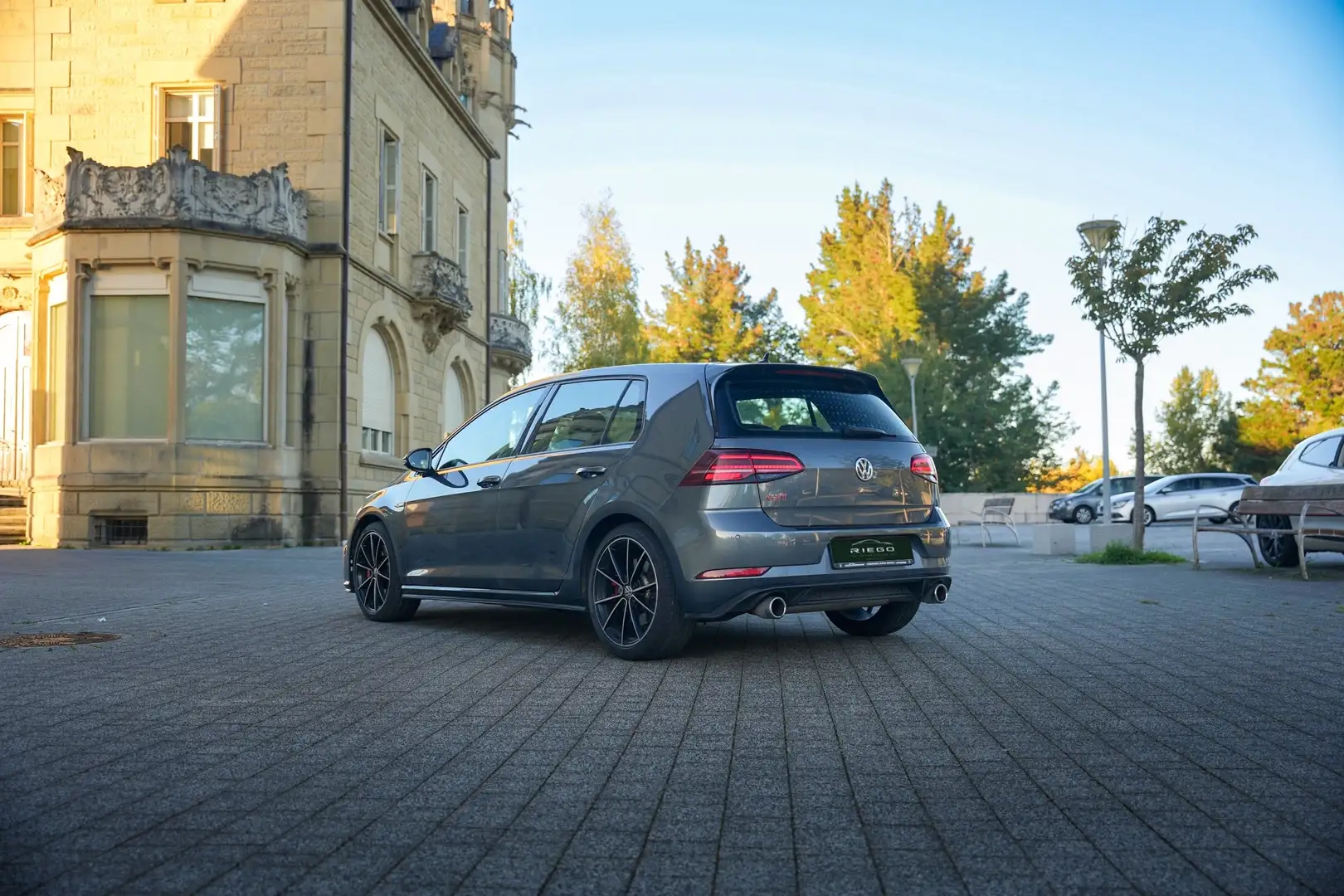 Volkswagen Golf GTI 2.0 TSI Performance DSG7 180kW - 2