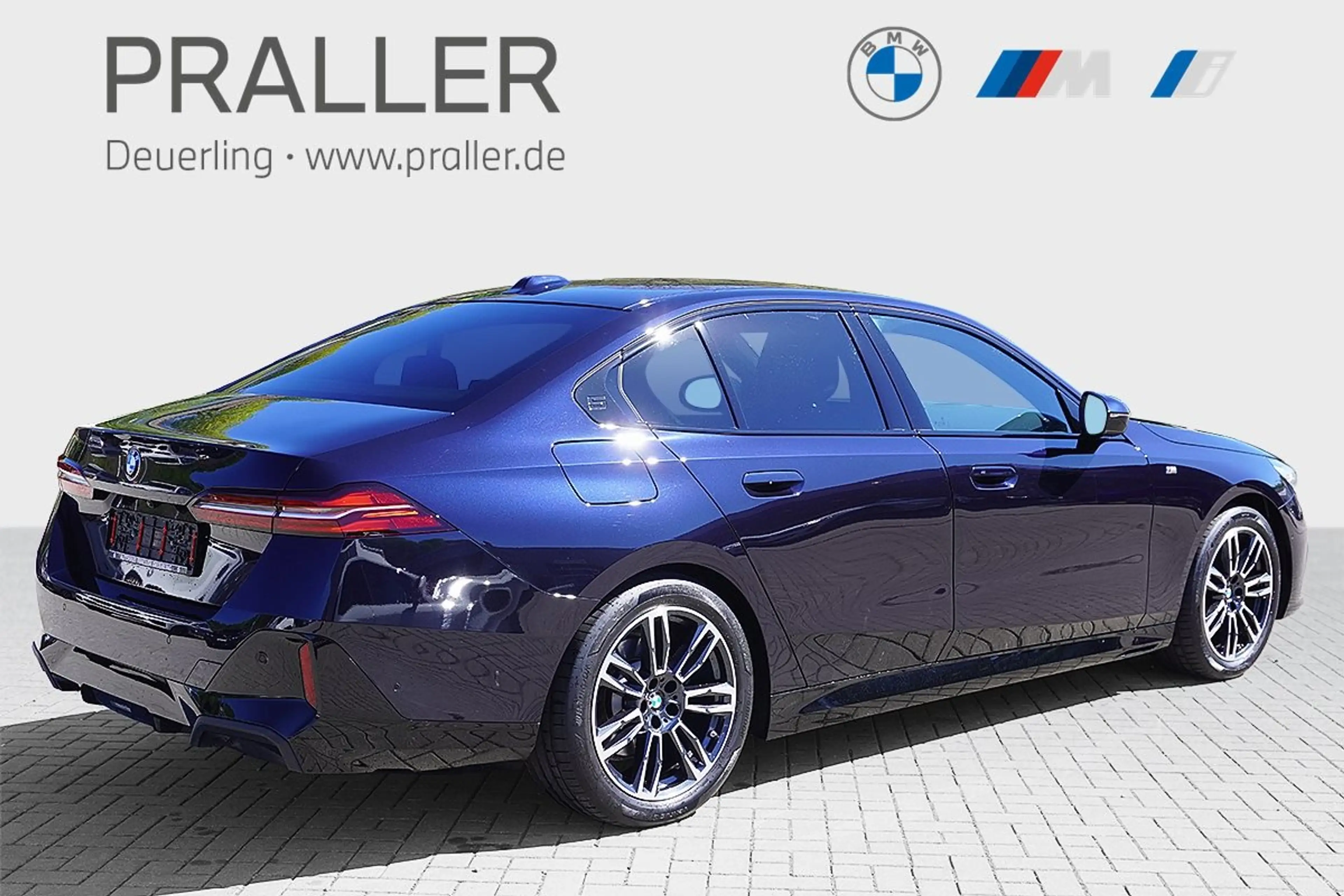 BMW 520 d Limousine M Sport ACC Komfortsitze Kamera Curved — photo 4