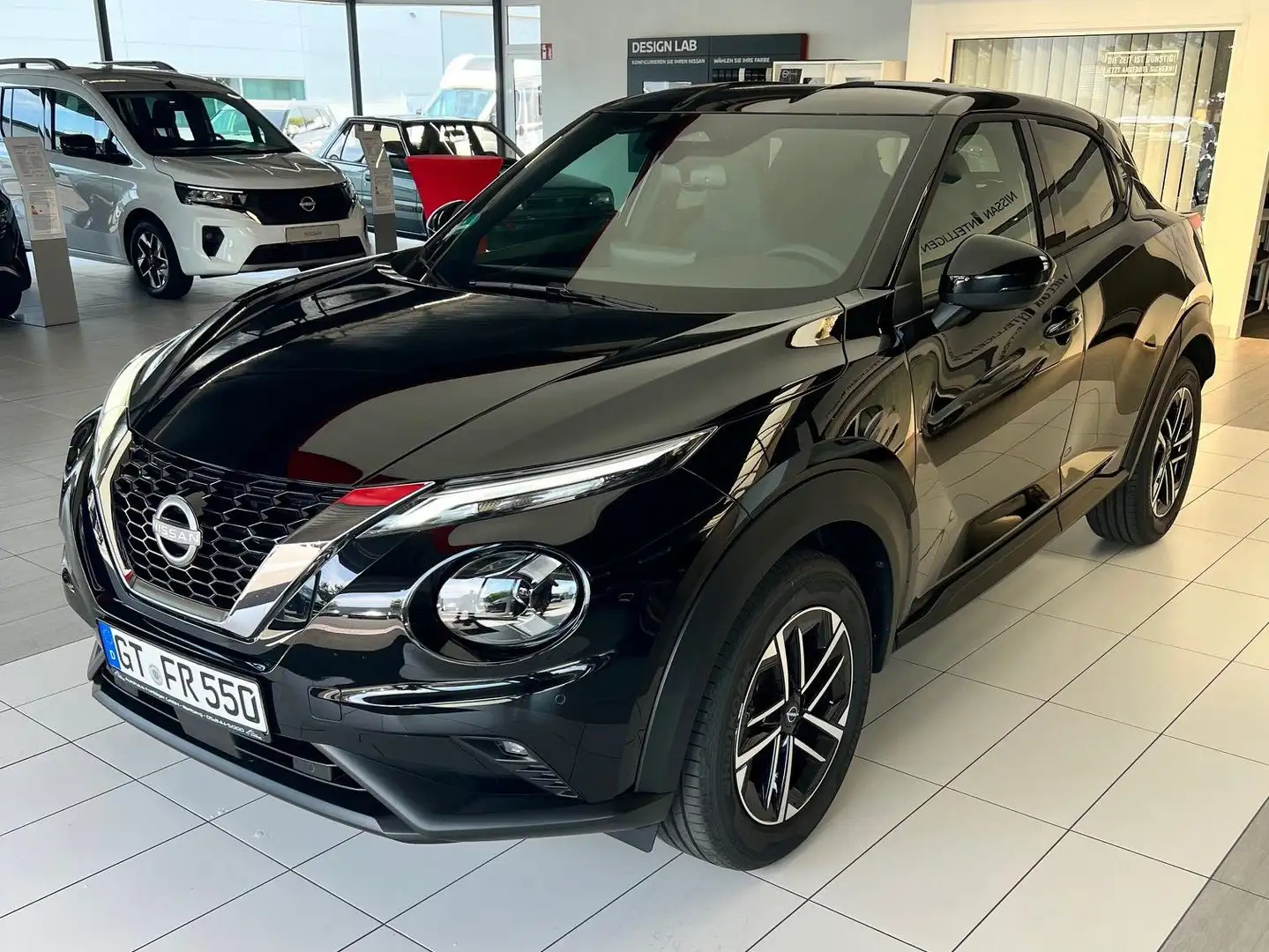 Nissan Juke N-Connecta Schwarz - 2