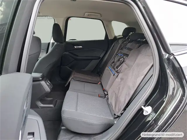 BMW 2 Series view 11