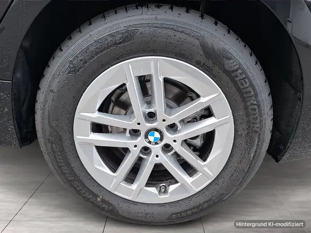 BMW 2 Series view 6