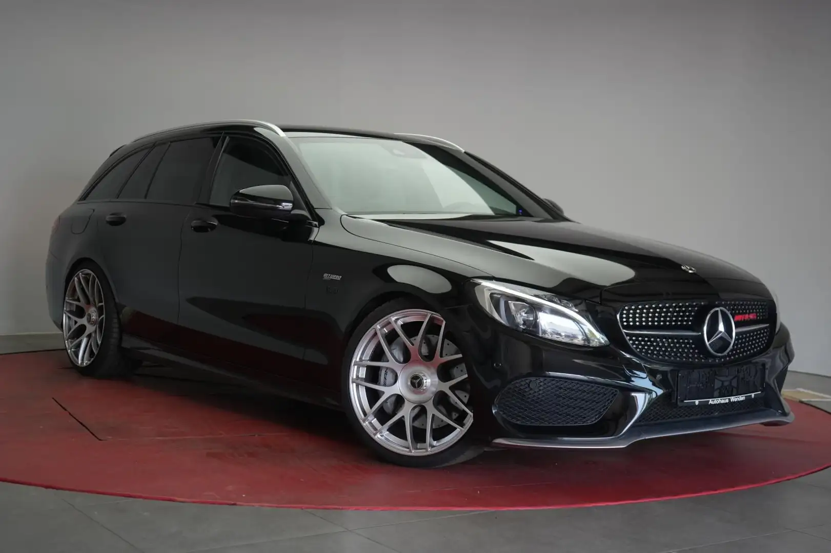Mercedes-Benz C 43 AMG 4Matic T 9G-Tronic Czarny - 1