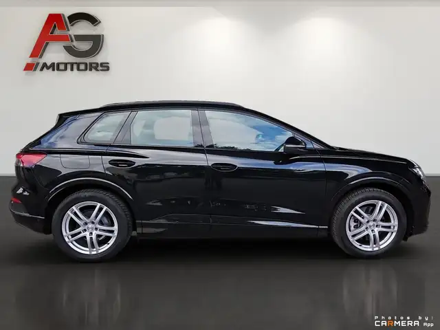 Audi Q4 E-Tron view 5