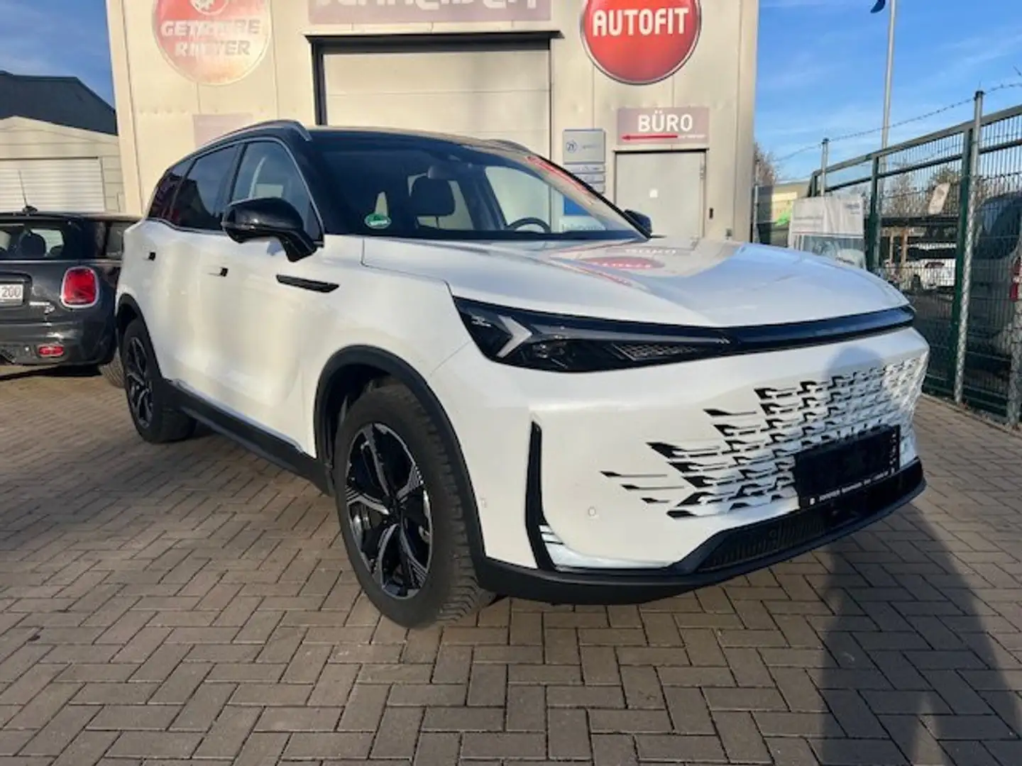 BAIC Beijing X75 Beijing X75 Weiß - 1