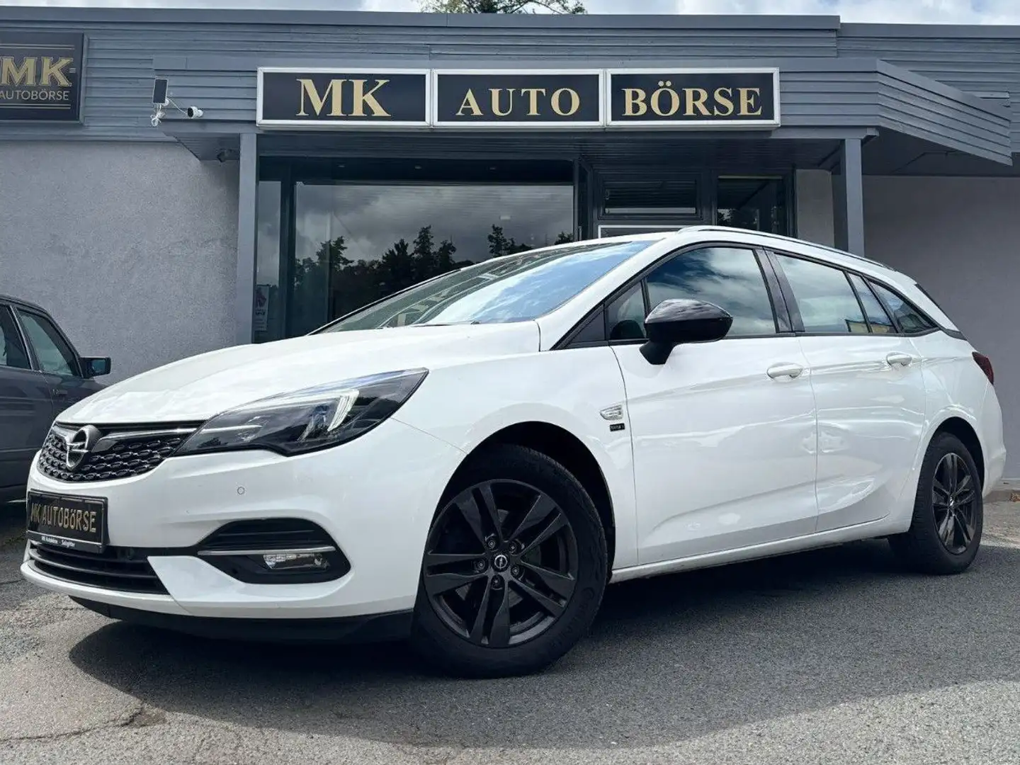 Opel Astra 1.5CDTI Sports Tourer/LED/NAVI/TEMPO/PDC/1H Weiß - 1