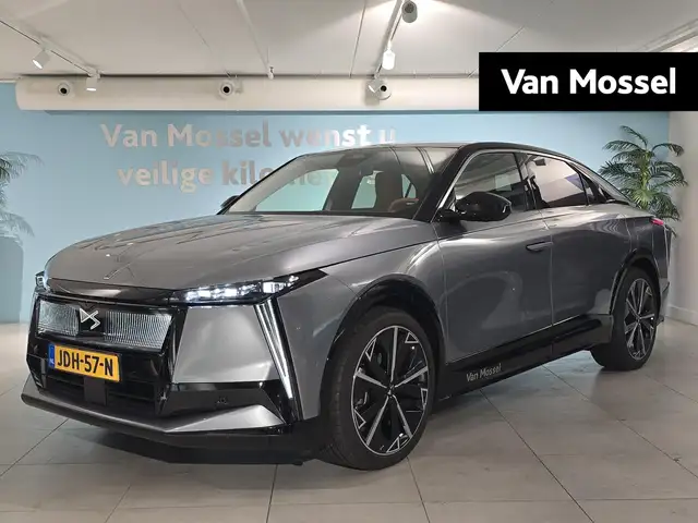 DS Automobiles No 8 Long Range Étoile Absolute Comfort Tech 97 kW