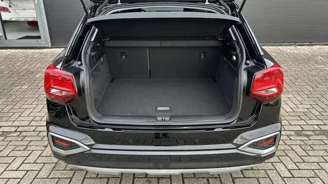 Audi Q2 view 23