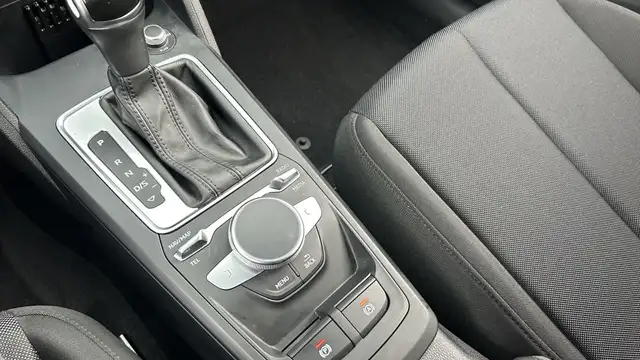 Audi Q2 view 14