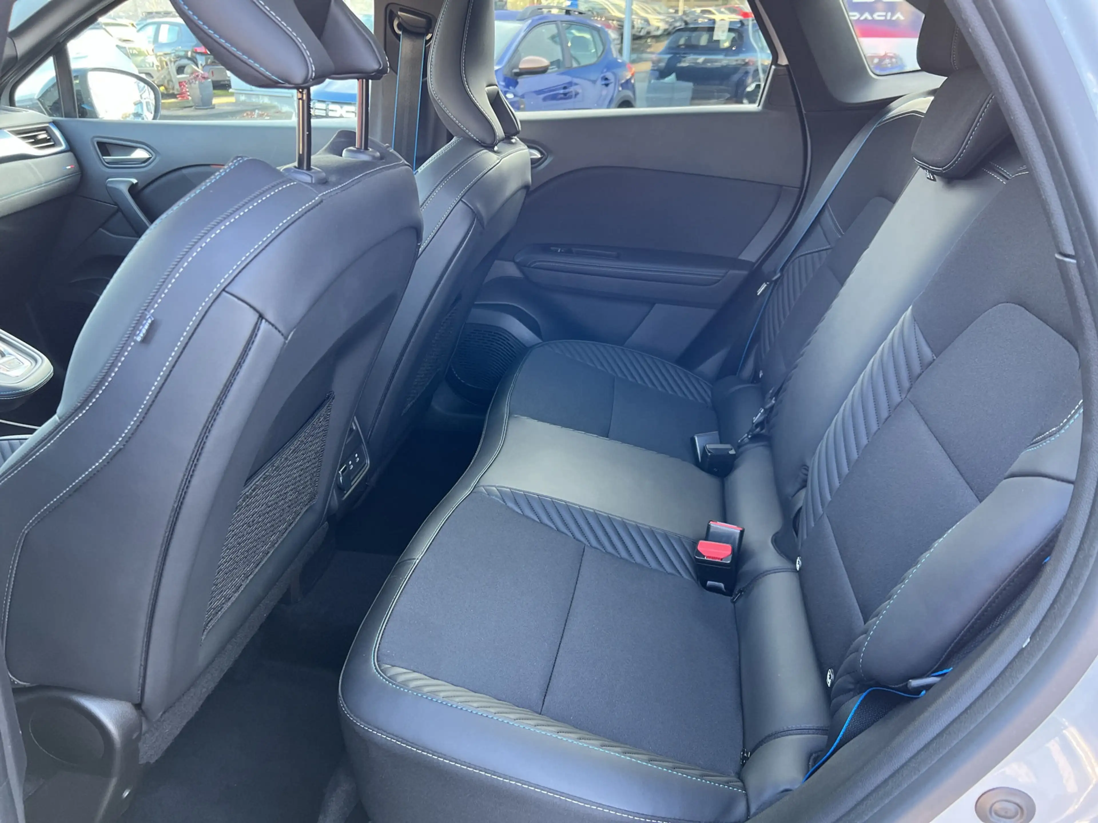 Renault Symbioz Full Hybrid E-Tech 145 Esprit Alpine SHZ+LKHZ+PDC+ — photo 10