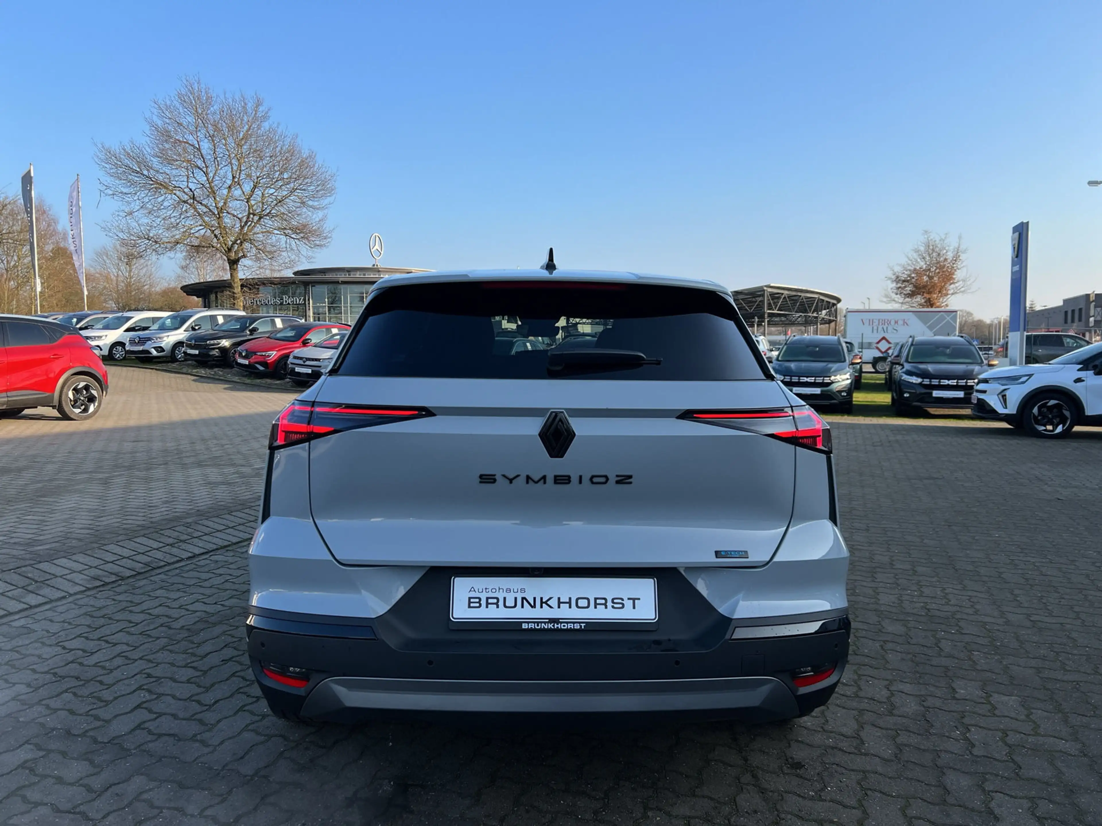 Renault Symbioz Full Hybrid E-Tech 145 Esprit Alpine SHZ+LKHZ+PDC+ — photo 2