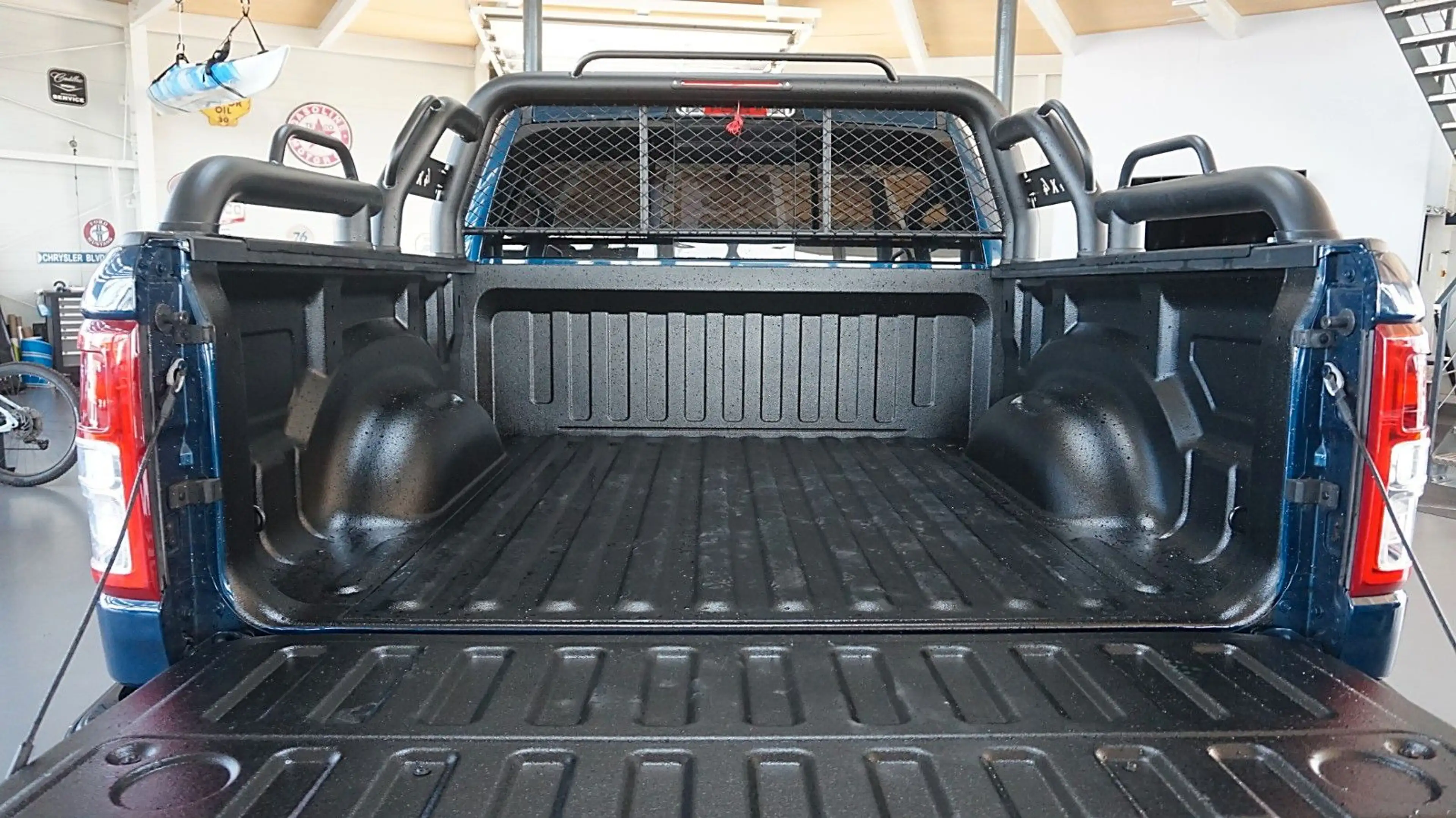 Dodge RAM 1500 HEMI 5.7l Crew-Cab*4x4*Navi*Alu20*AHK — photo 10