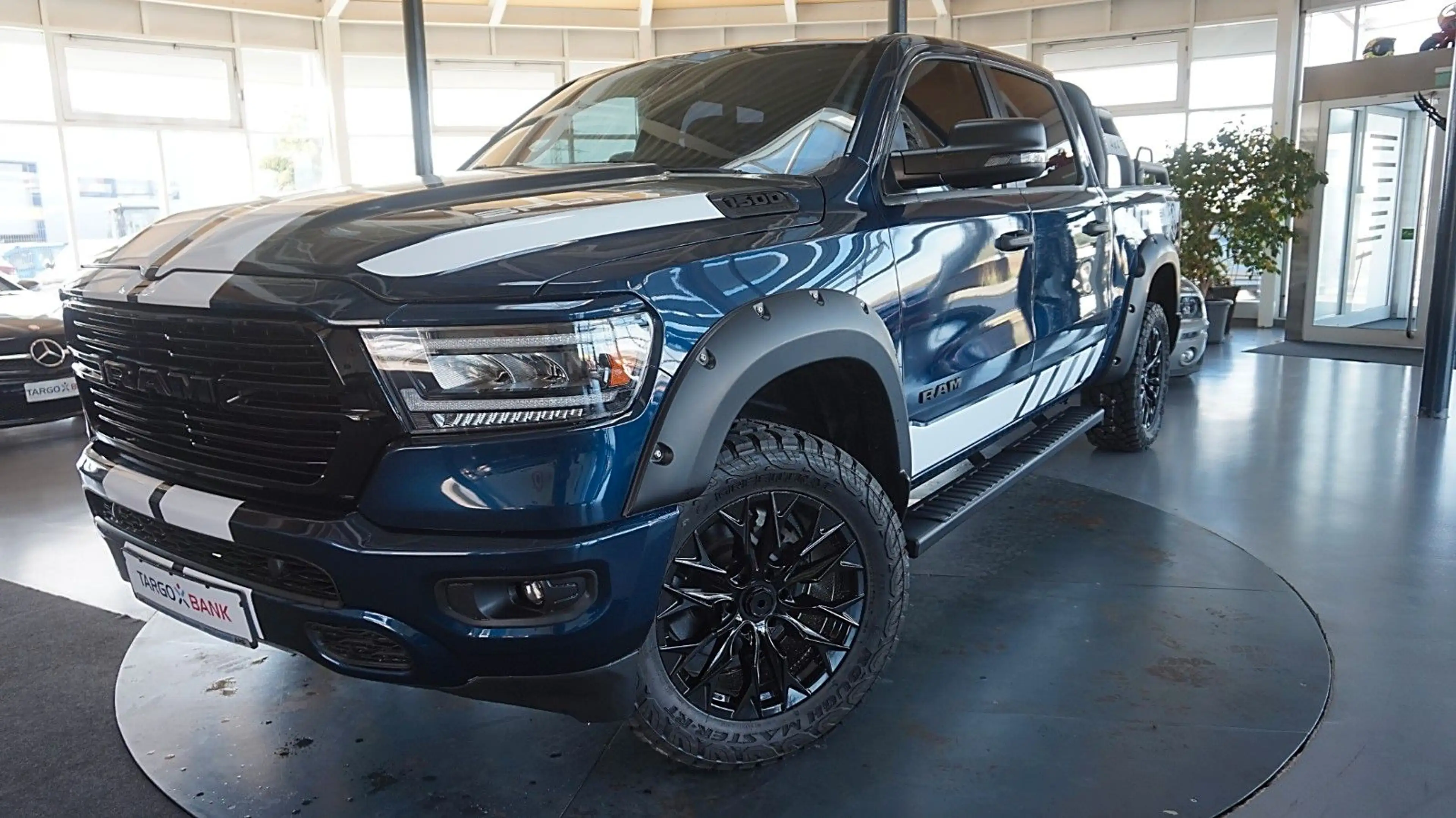 Dodge RAM 1500 HEMI 5.7l Crew-Cab*4x4*Navi*Alu20*AHK