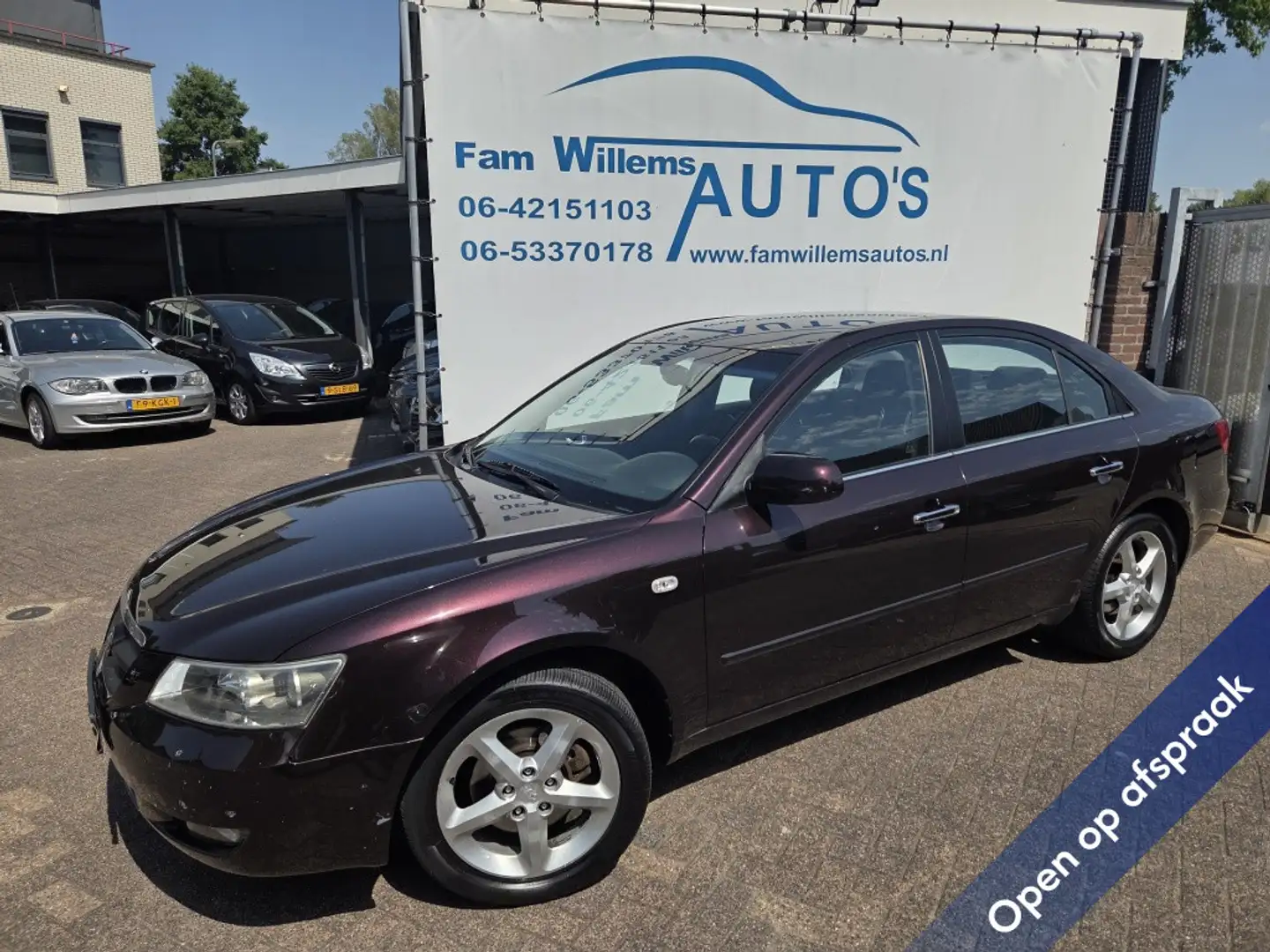 Hyundai SONATA 2.4 Style Красный - 1