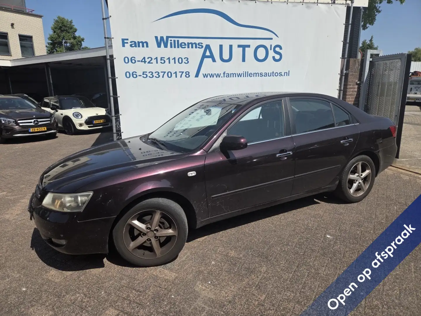 Hyundai SONATA 2.4 Style Rood - 1