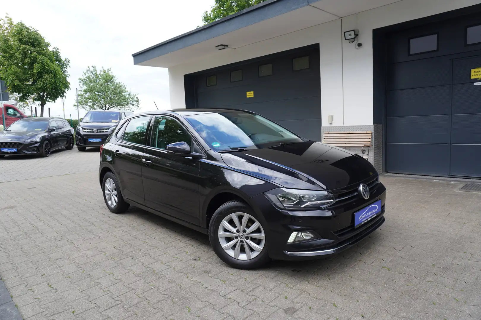 Volkswagen Polo 1.0 TSI Highline KLIMA+TEMPOMAT+ALU+PDC+Org.41.Tkm Schwarz - 1