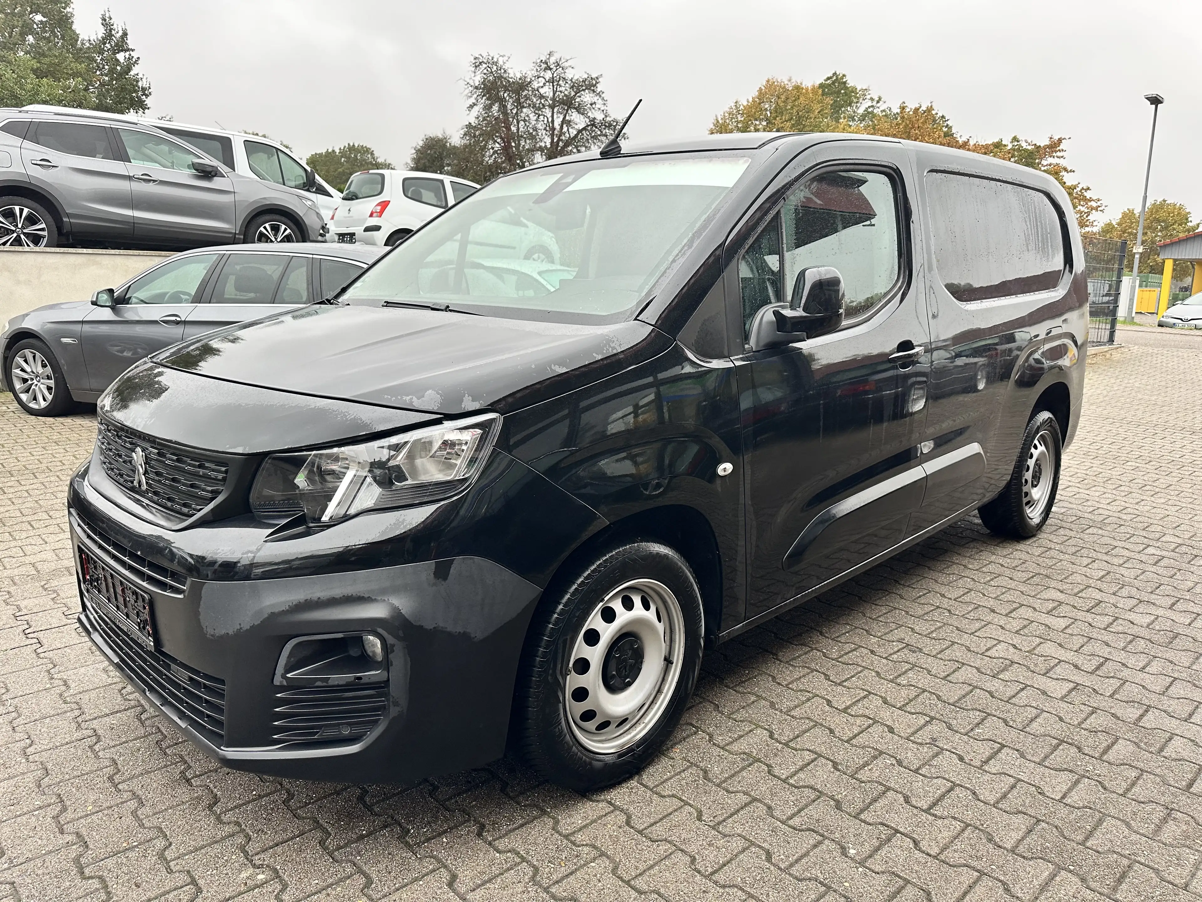 Peugeot Partner Asphalt L2