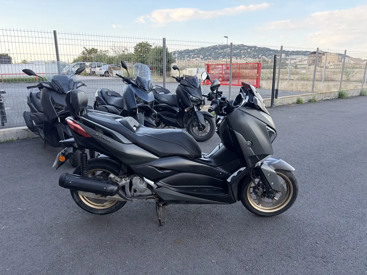Yamaha X-Max 125