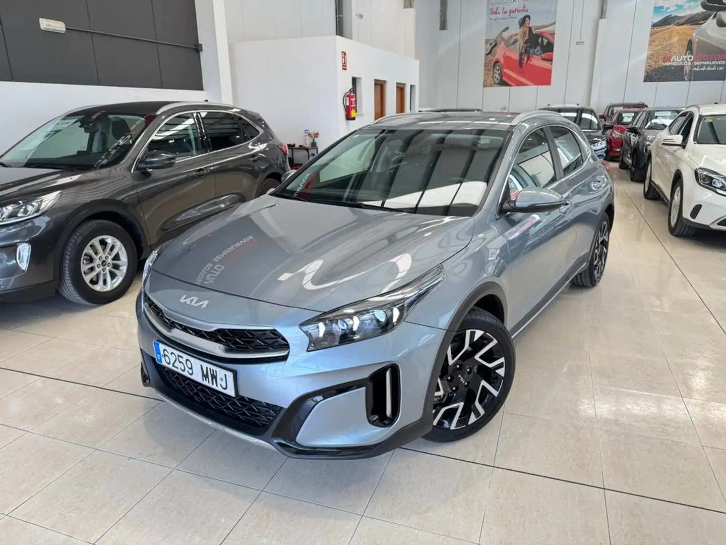 Kia XCeed 1.0 T-GDi Tech Gris - 1
