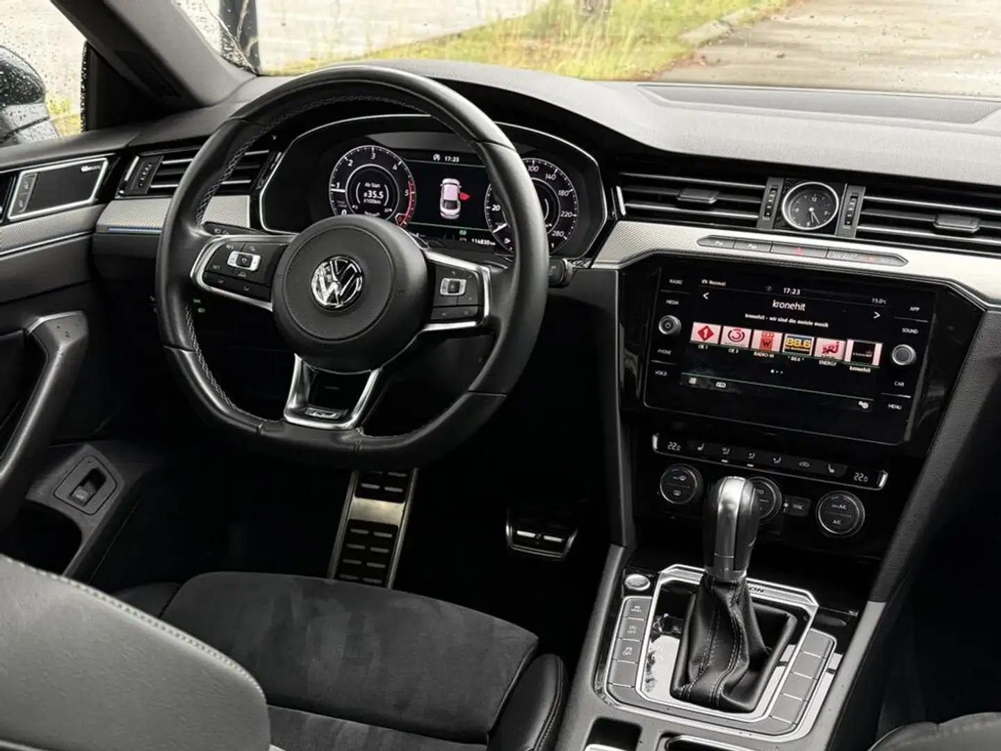 Volkswagen Arteon // R-Line // 4Motion // PANORAMA Grau - 2
