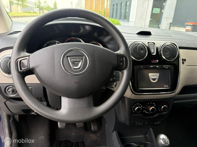Dacia Lodgy 1.2 Airco Navi Parkeersensor Cruise Bluetooth — photo 12