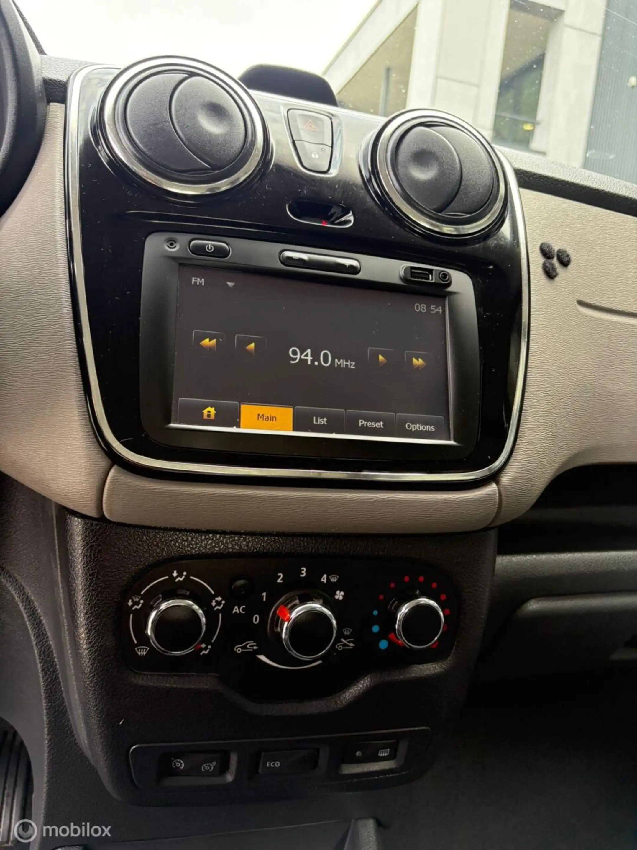 Dacia Lodgy 1.2 Airco Navi Parkeersensor Cruise Bluetooth — photo 13