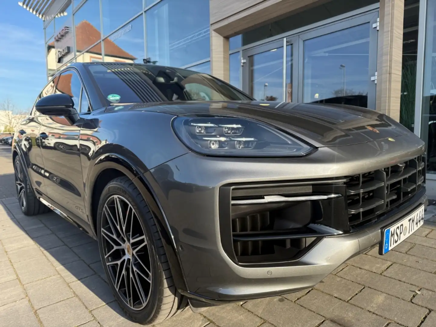 Porsche Cayenne Coupe GTS V8 Matrix LED Sportpaket HUD AD AHK-el. Grau - 2