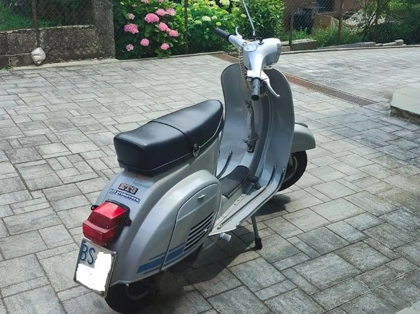 Piaggio Primavera 125 ET3 Argintiu - 1