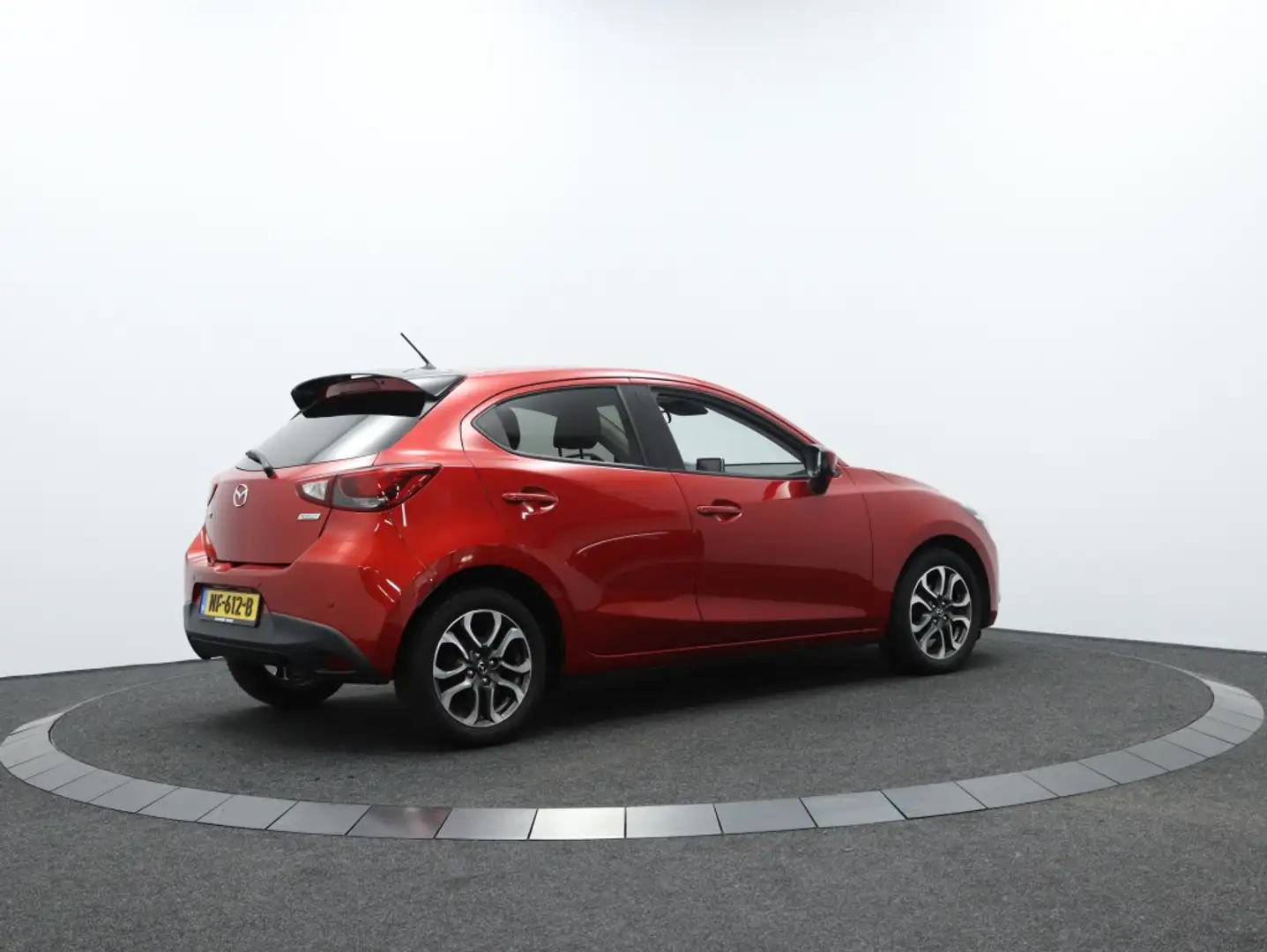 Mazda 2 1.5 Skyactiv-G GT-M Line | Navigatie | Stoelverwar Červená - 2