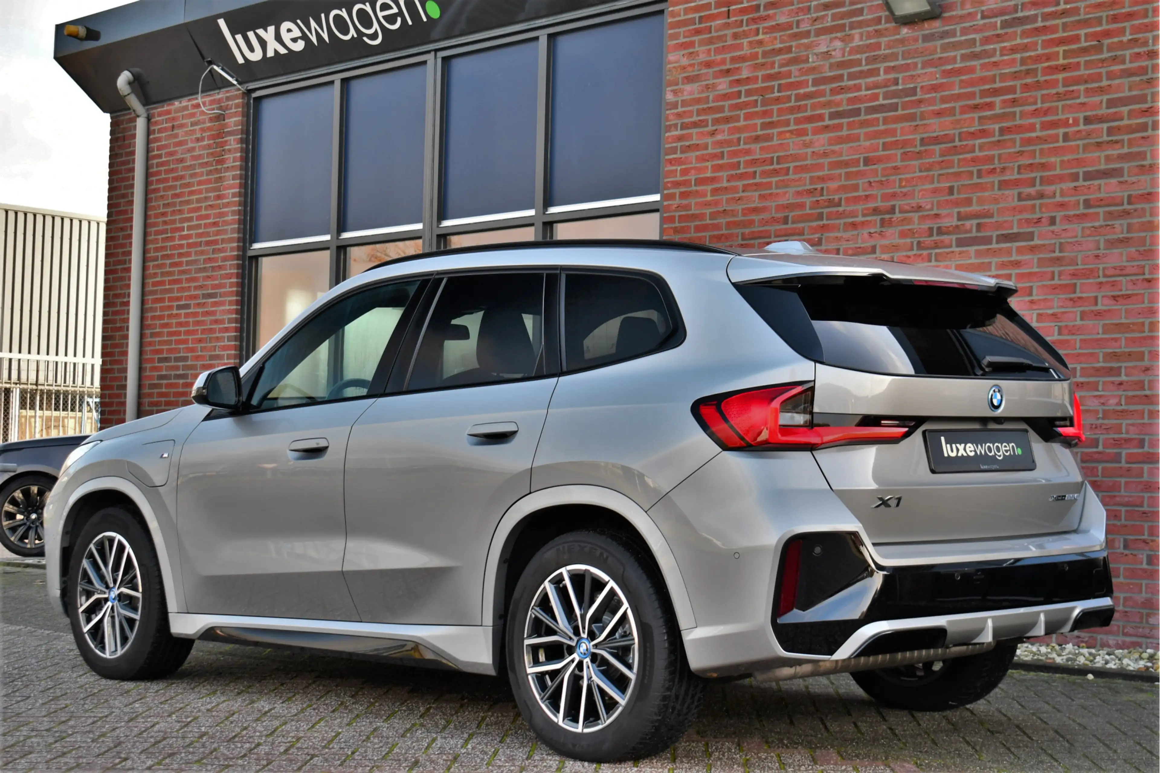 BMW X1 xDrive25e M-Sport Pano Trekh ACC 360 H/K HUD Massa — photo 6