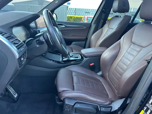 BMW X3 view 12