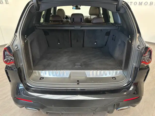 BMW X3 view 6