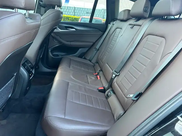 BMW X3 view 14