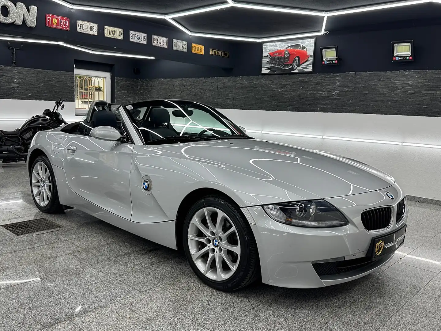 BMW Z4 2,0i Cabrio*Wenig-KM*Gepflegt*2.Besitz*Original... Silber - 2