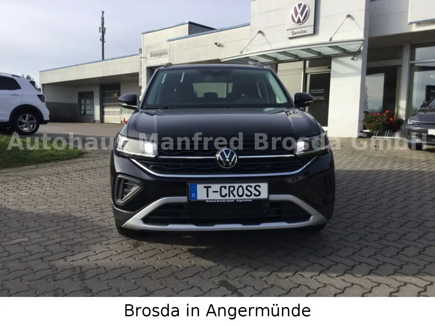 Volkswagen T-Cross 1.5 Life mit 15% RABATT Schwarz - 2