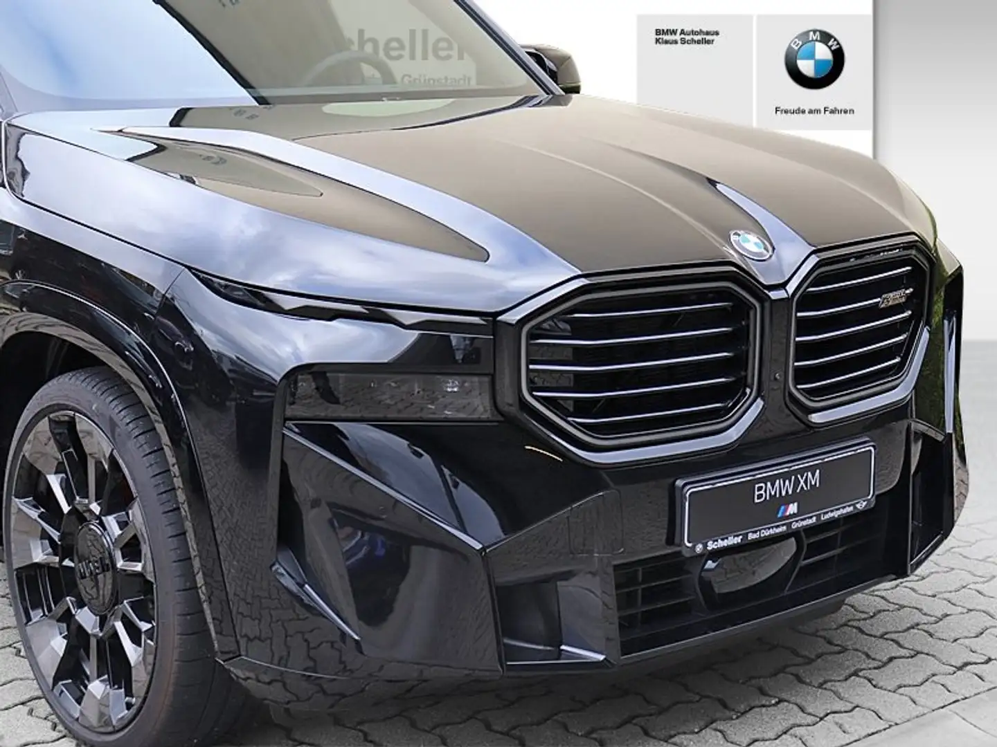 BMW XM sofort verfügbar inkl. ServicePaket Schwarz - 2