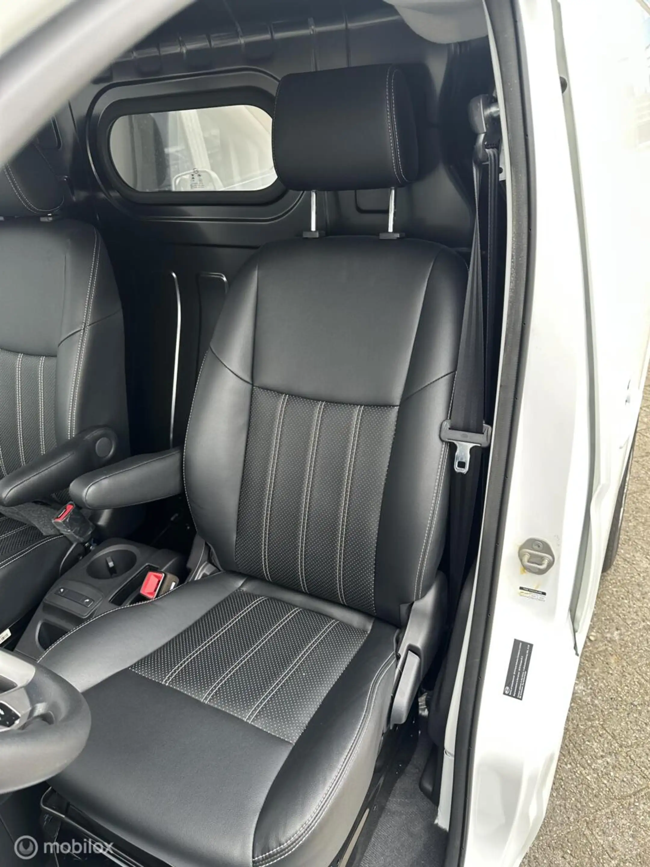 BYD ETP3 Comfort 45 kWh|Stoelverwarming|Keyless|Camera — photo 13