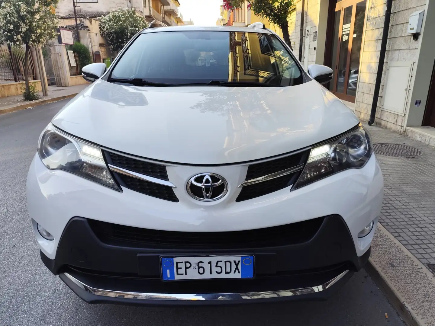 Toyota RAV 4 RAV4 2.2 D-4D 4WD 150CV 4×4 Bianco - 2