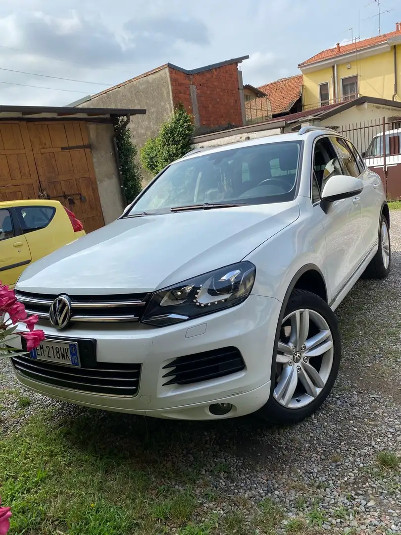 Volkswagen Touareg 3.0 V6 tdi Executive 245cv tiptronic - 1
