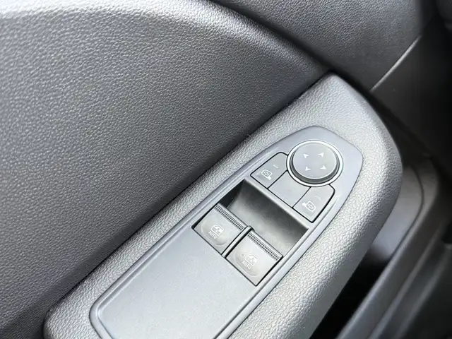 Renault Clio view 7