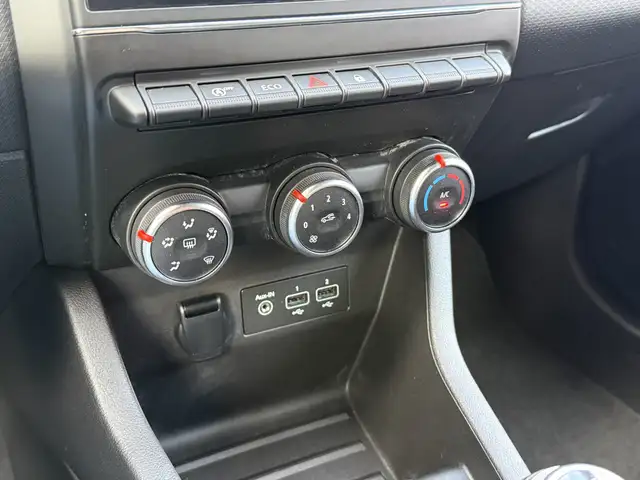 Renault Clio view 23