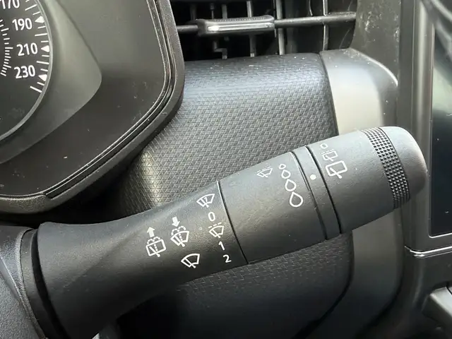 Renault Clio view 14