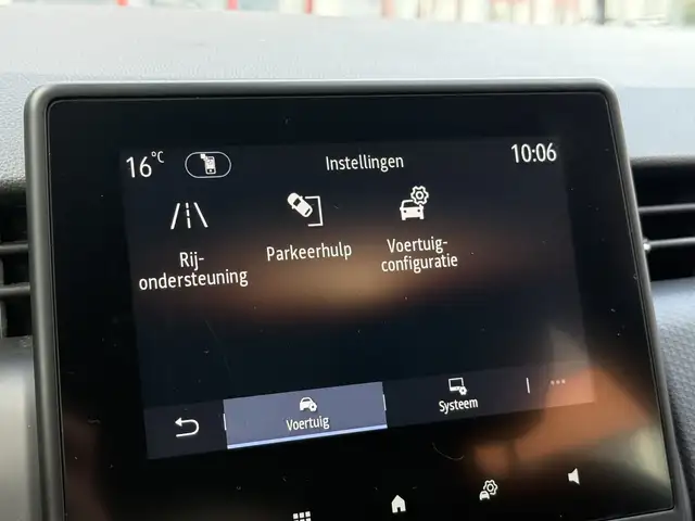 Renault Clio view 21