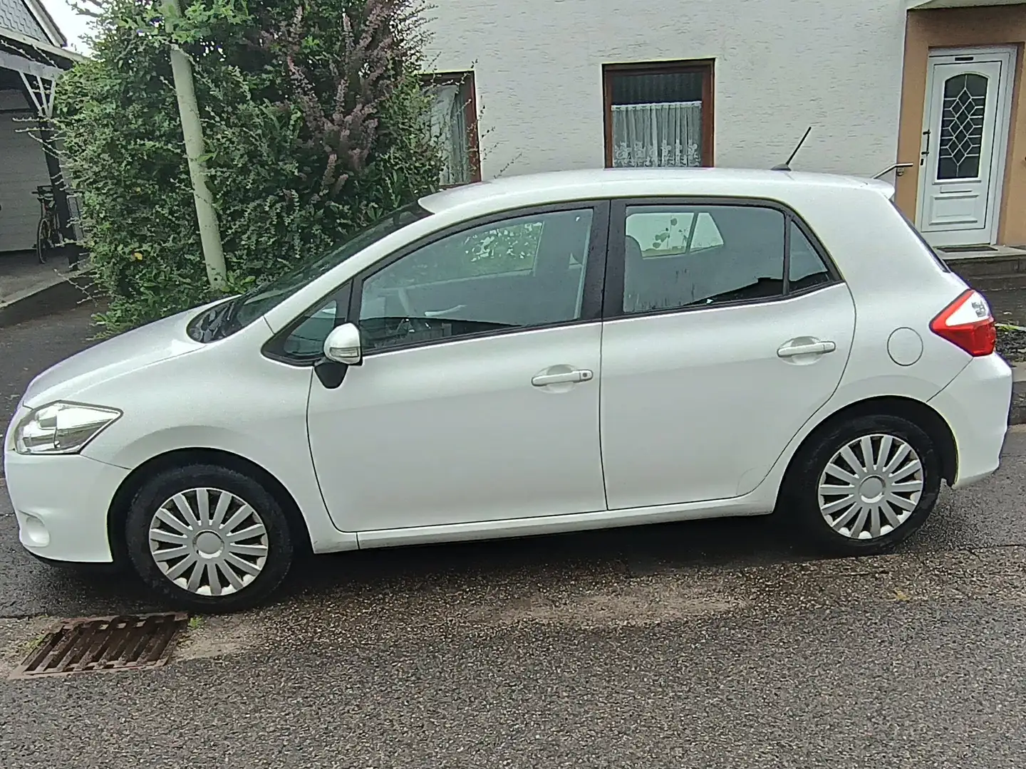 Toyota Auris Auris 5 Türig Weiß - 1