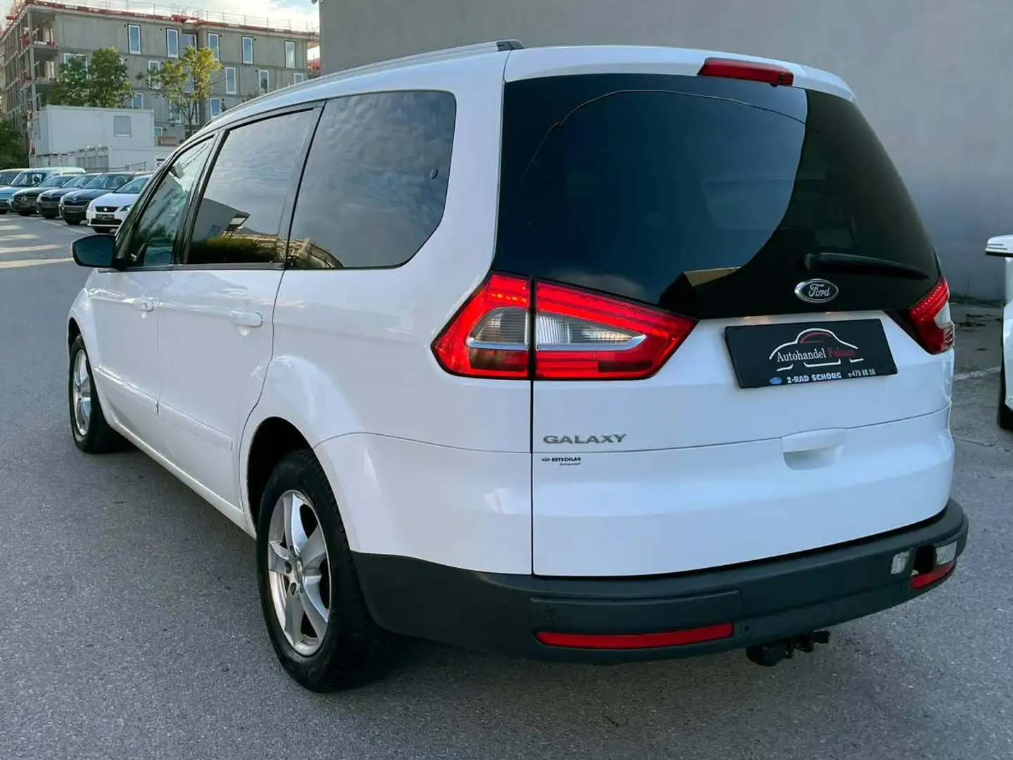 Ford Galaxy Business 2,0 TDCi Automatik 140PS ParkhilfeVorn Sitzheiz Weiß - 2