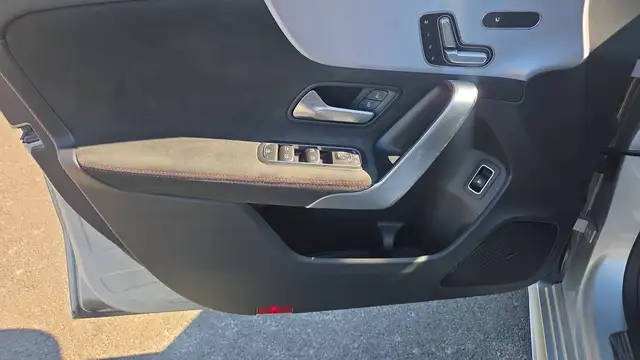 Mercedes-Benz Unknown Model view 7