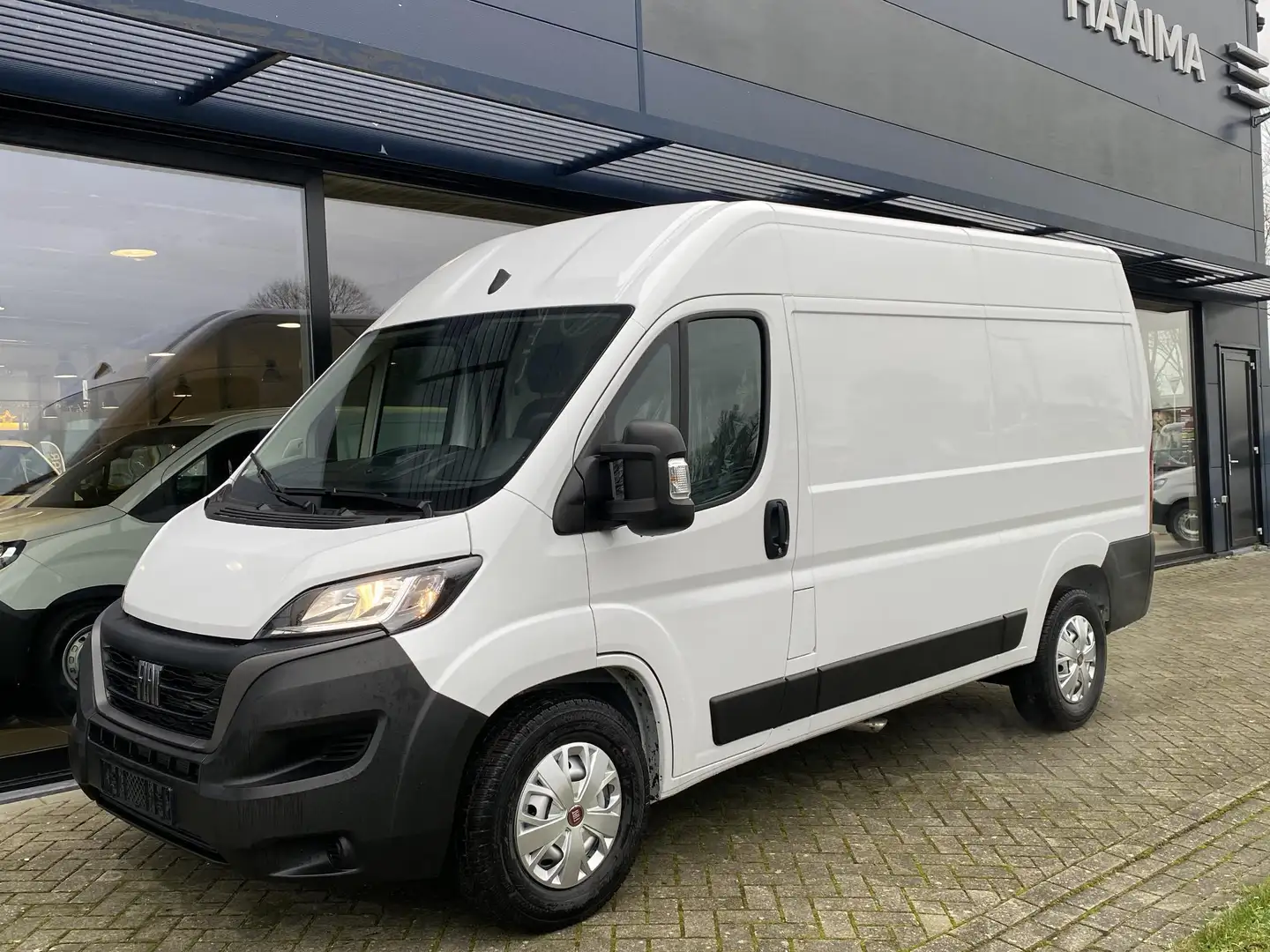 Fiat Ducato 35 2.2D 180pk L2H2 Automaat | VOORRAAD | Snel leve Wit - 2