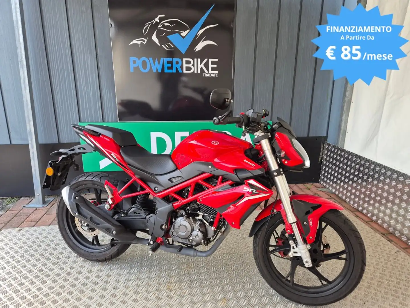 Benelli BN 125 Rosso - 1