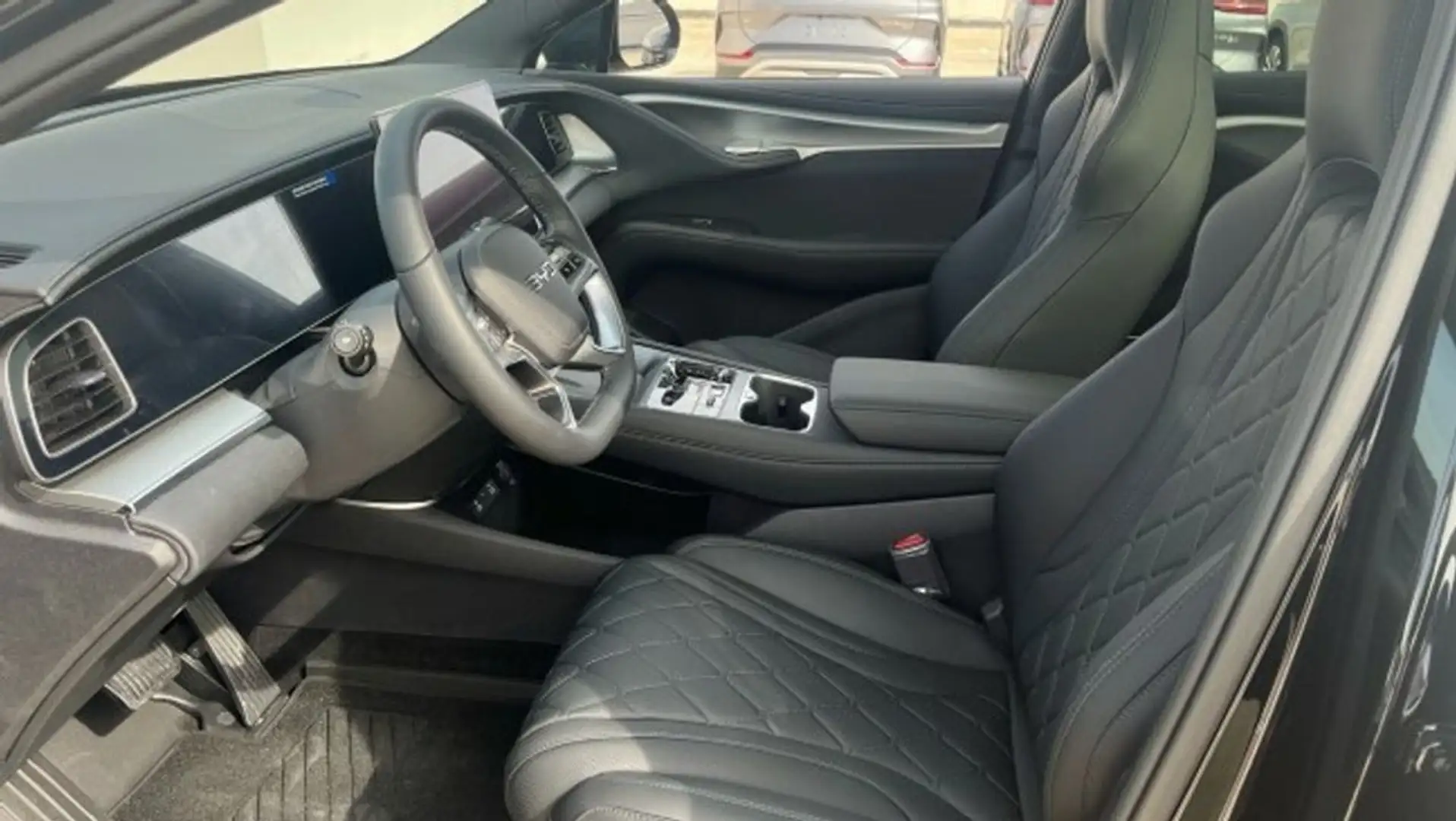 BYD Sealion 7 BEV 83KWH COMFORT 313 5P Negro - 2