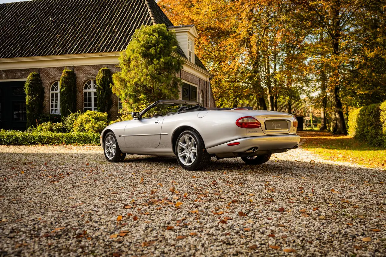 Jaguar XK8 4.0 V8 Convertible (294pk) Perfecte staat | Youngt, foto 3