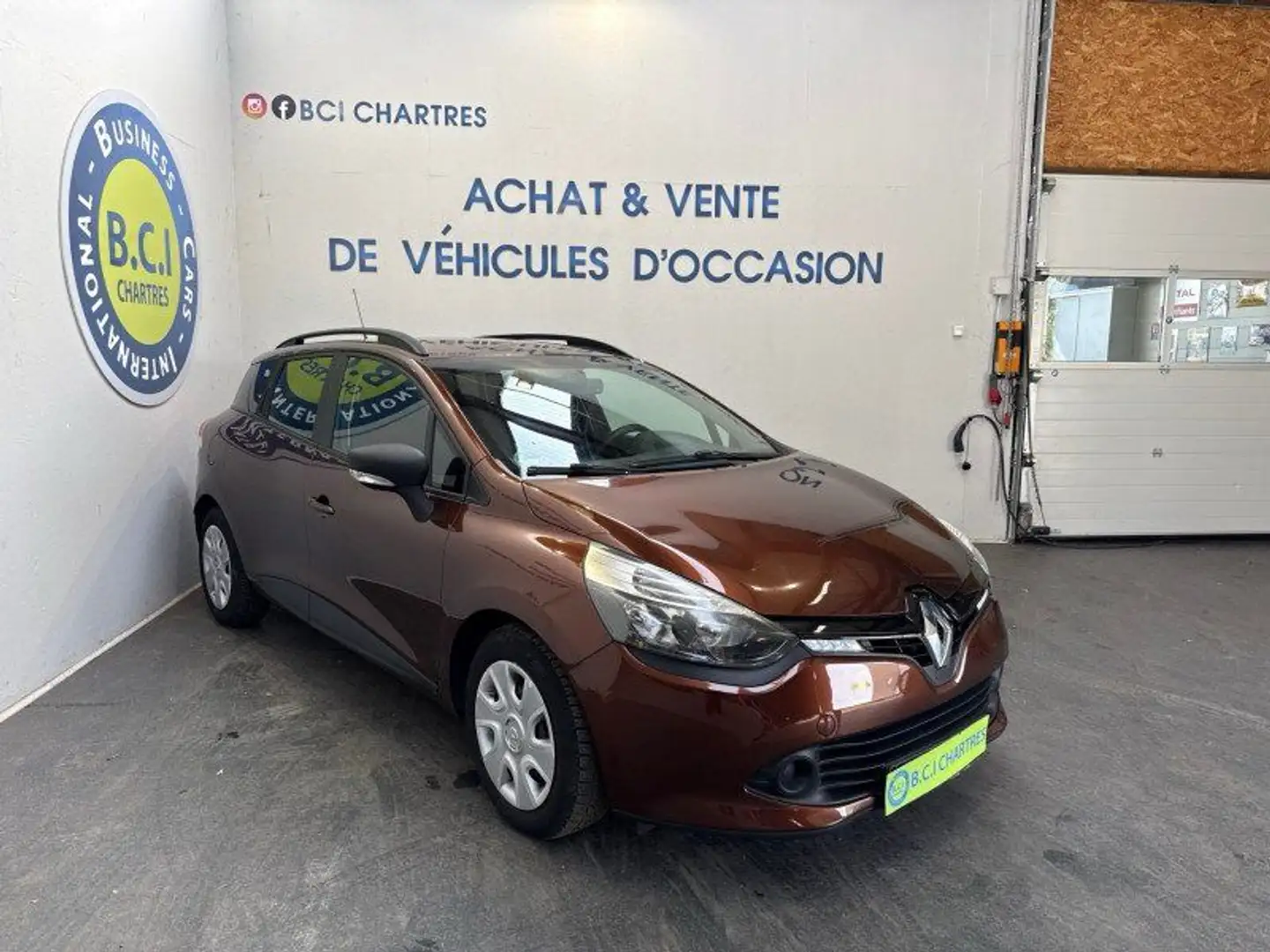 Renault Clio IV ESTATE 1.2 16V 75CH LIFE - 2